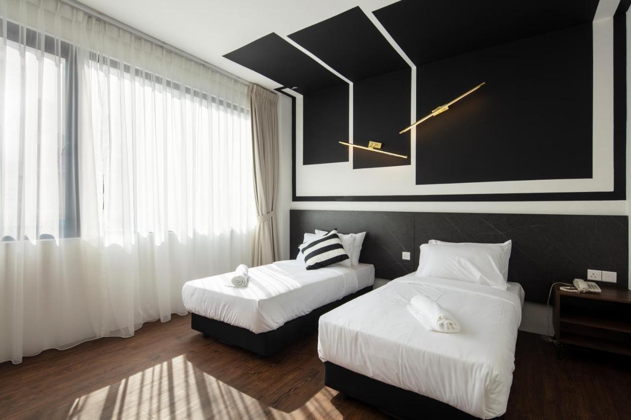 One Heritage Hotel Серембан Екстериор снимка