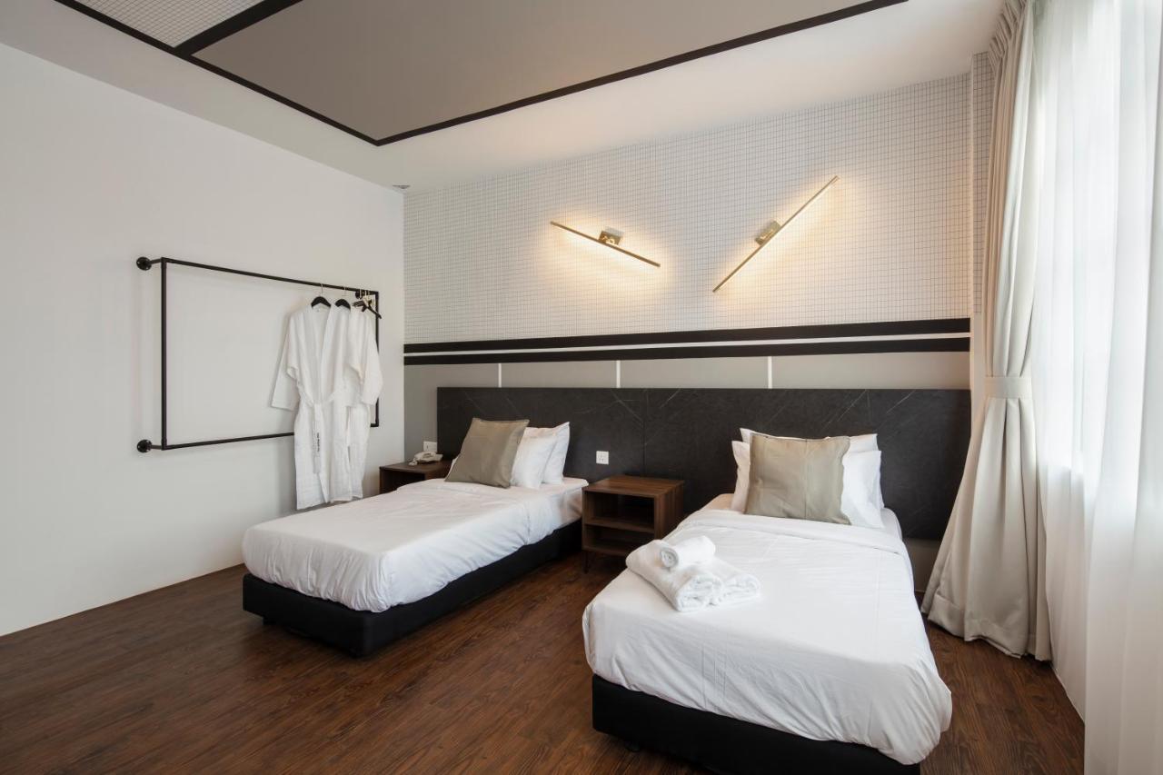 One Heritage Hotel Серембан Екстериор снимка